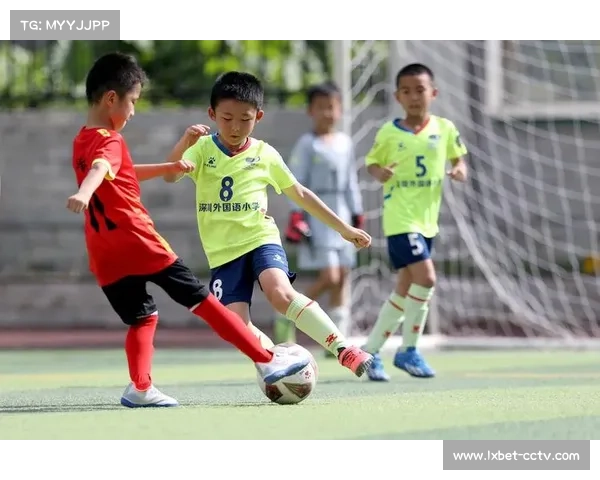 深圳福田区校园高尔夫联赛推动体教融合，“小小赛事官”成赛场靓丽风景线