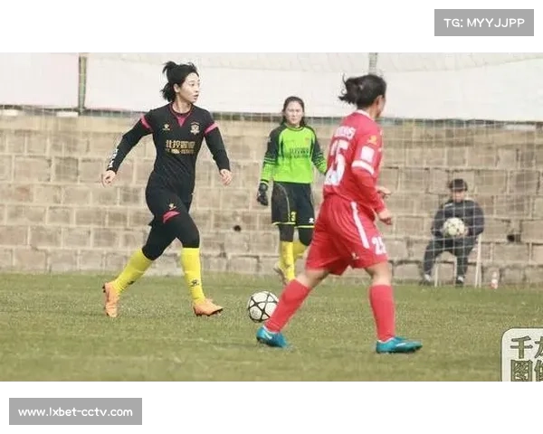 呼和浩特银凤足球俱乐部1-1战平北京红星蒙戈足球队