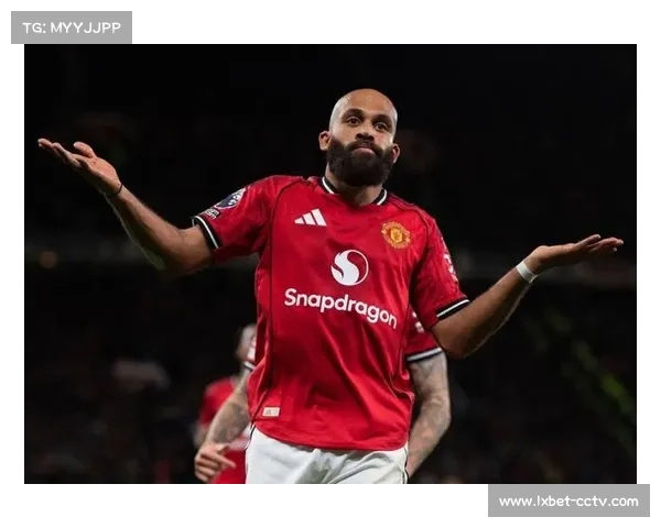 曼联边锋姆伯莫非洲杯归队，锋线速度提升